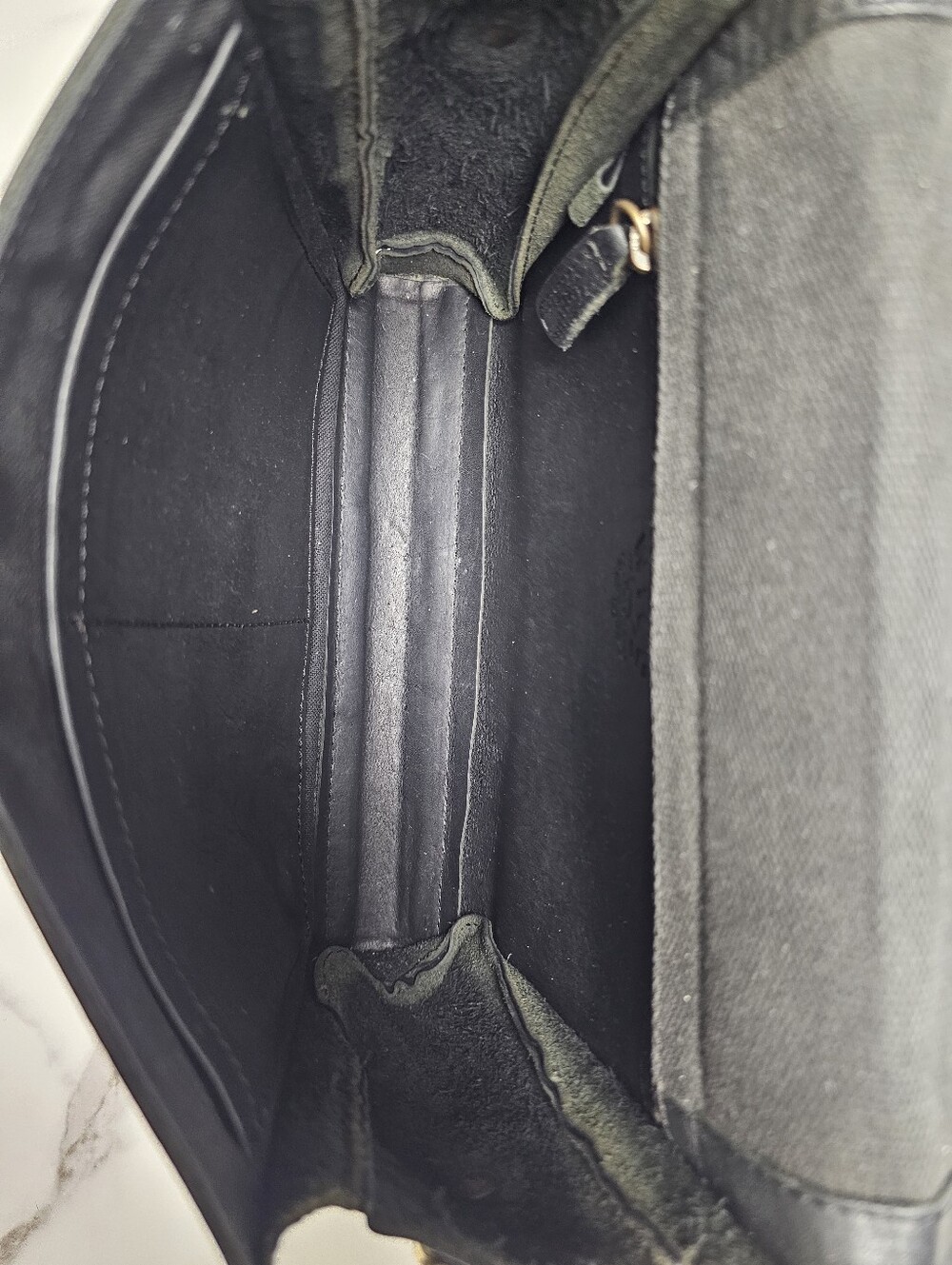 Will Black Leather Quinn Crossbody Bag - Picture 11 of 12